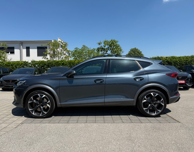 Fahrerseite Cupra Formentor VZ 2.0 TSI 4Drive 310 PS DSG 