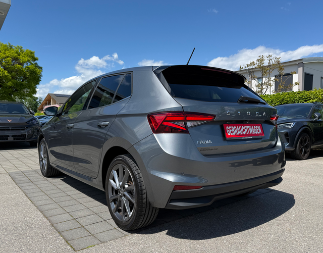 Hinten Skoda Fabia Style 1.0 TSI 110