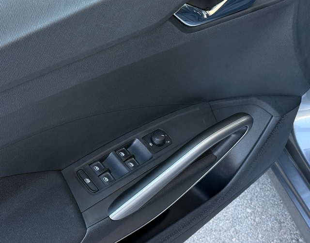 Fahrert&uuml;r Highlights Skoda Fabia Style 1.0 TSI 110