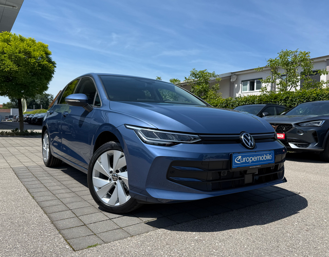 Vorne Volkswagen Golf LIMITED 2.0 TDI SCR 110kW DSG
