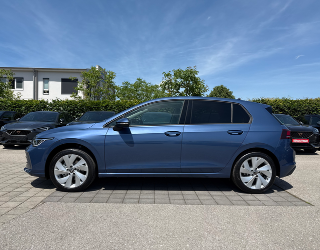 Beifahrerseite Volkswagen Golf LIMITED 2.0 TDI SCR 110kW DSG