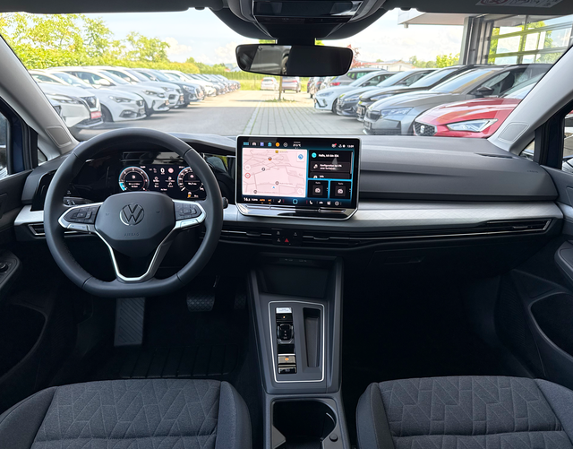 Innenraum Volkswagen Golf LIMITED 2.0 TDI SCR 110kW DSG