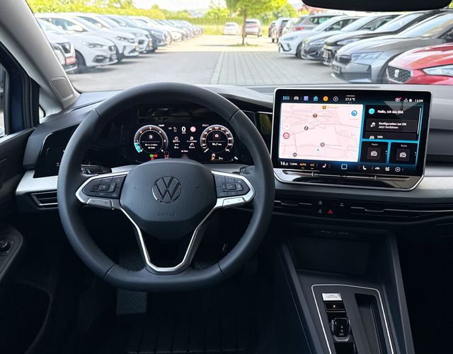 Innenraum Volkswagen Golf LIMITED 2.0 TDI SCR 110kW DSG
