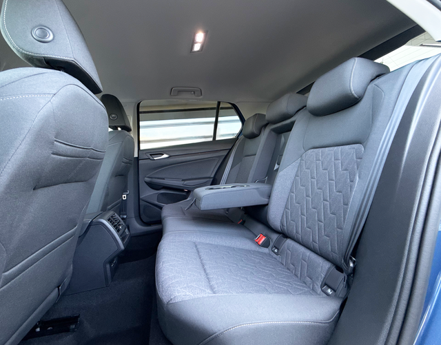 R&uuml;cksitzbank Volkswagen Golf LIMITED 2.0 TDI SCR 110kW DSG