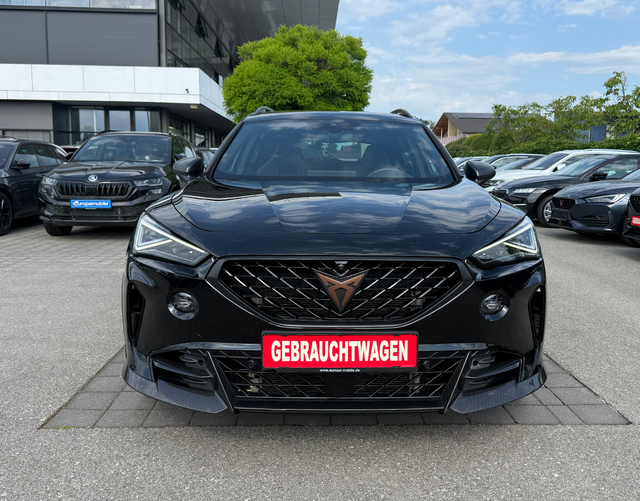 Vorne Cupra Formentor VZ5 2.5 TSI DSG 