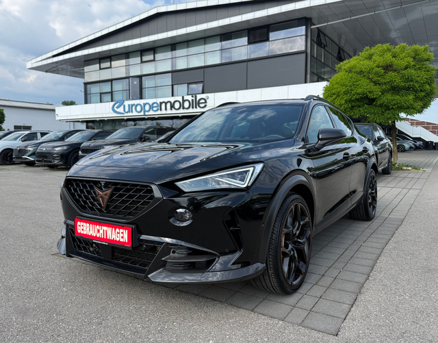 Vorne Cupra Formentor VZ5 2.5 TSI DSG 