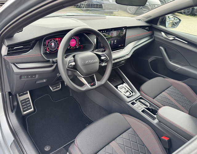 Interieur Skoda Octavia Combi RS 2.0 TSI 265 DSG