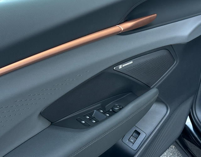 Fahrert&uuml;r Highlights Cupra Terramar VZ 2.0 TSI 195kW DSG 4Drive