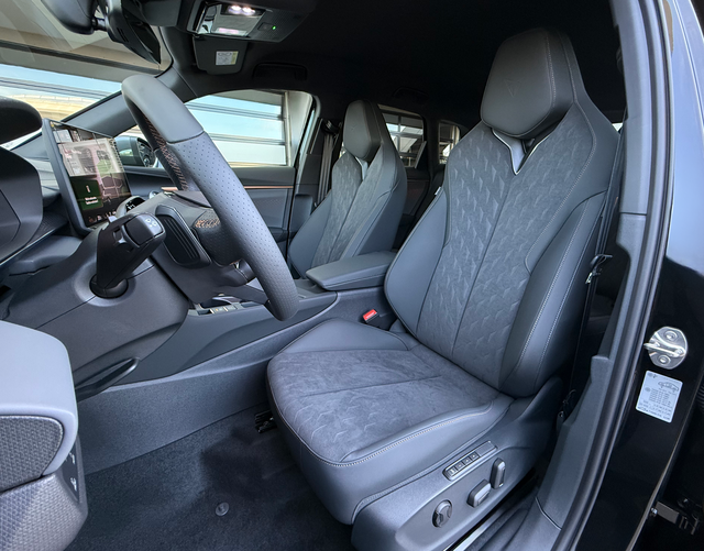 Vordersitze Polsterung Cupra Terramar VZ 2.0 TSI 195kW DSG 4Drive