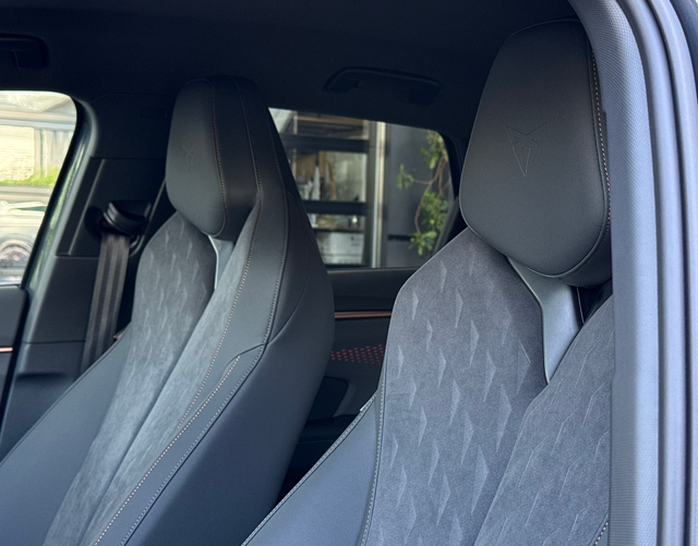 Vordersitze Polsterung Cupra Terramar VZ 2.0 TSI 195kW DSG 4Drive 