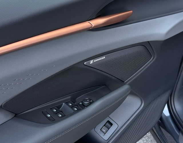 Fahrert&uuml;r Highlights Cupra Terramar VZ 2.0 TSI 195kW DSG 4Drive 