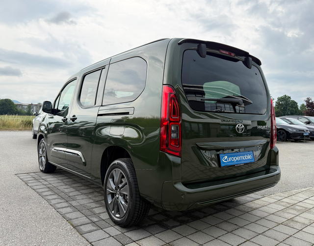 Hinten Toyota Proace City Verso TEAMPLAYER 1.5 D-4D 96 kW AT 7-Sitzer