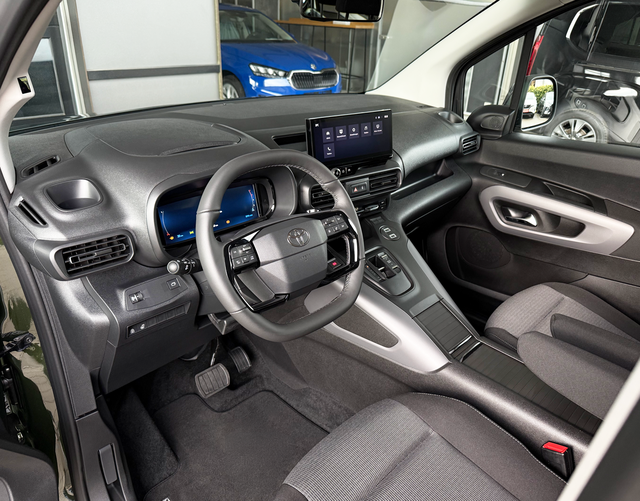 Interieur Toyota Proace City Verso TEAMPLAYER 1.5 D-4D 96 kW AT 7-Sitzer