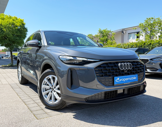 Vorne Audi Q5 2.0 TDI quattro