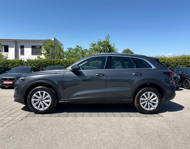 Fahrerseite Audi Q5 2.0 TDI quattro