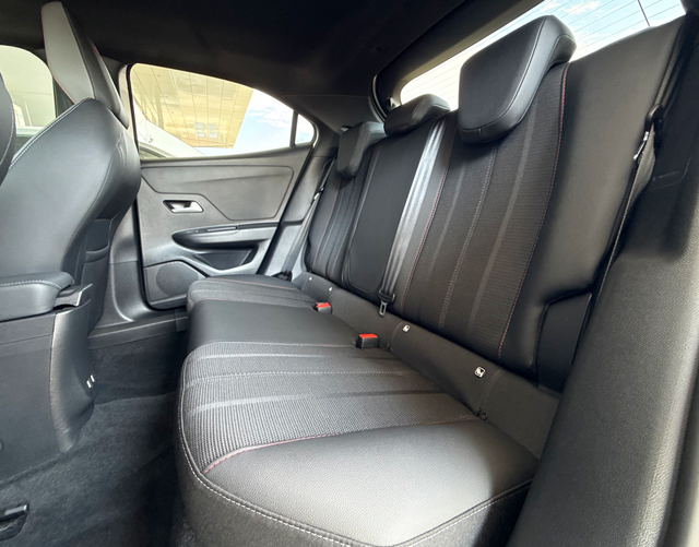 R&uuml;cksitzbank Opel Mokka GS Line 1.2 Turbo