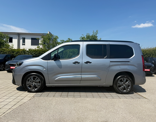 Fahrerseite Toyota Proace City Verso TEAMPLAYER 7-Sitzer