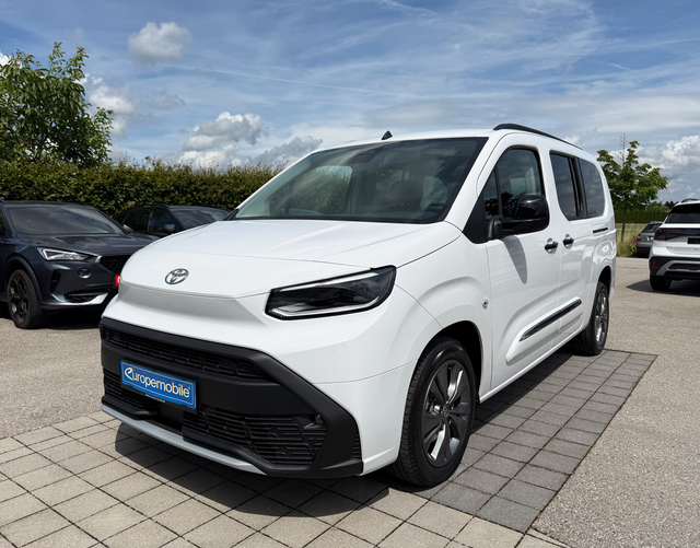 Vorne Toyota Proace City Verso TEAMPLAYER