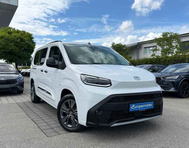 Vorne Toyota Proace City Verso TEAMPLAYER