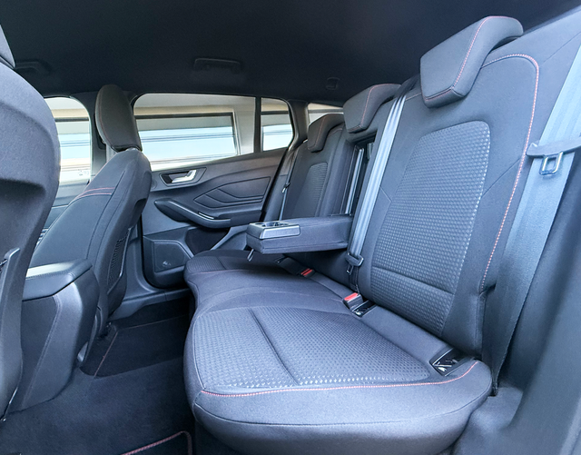 R&uuml;cksitzbank Ford Focus Turnier ST-Line X