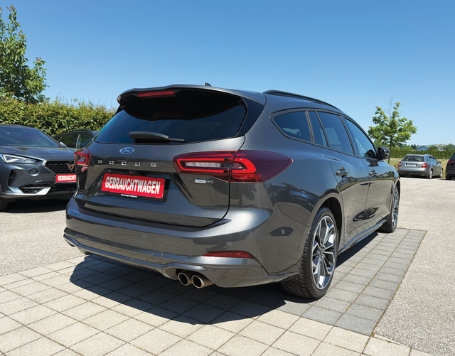 Hinten Ford Focus Turnier ST-Line X