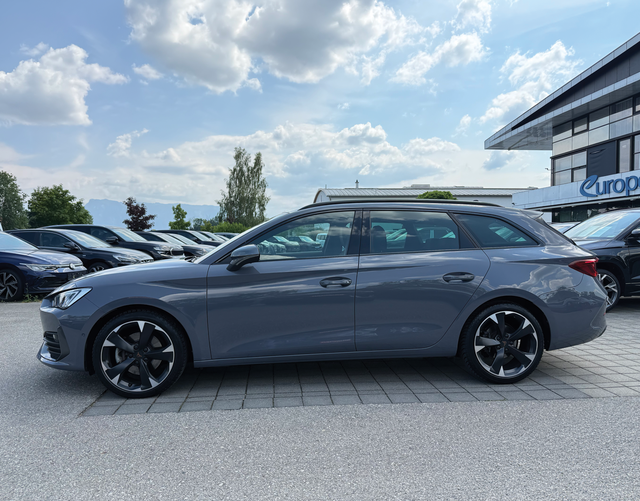 Fahrerseite Cupra Leon Sportstourer