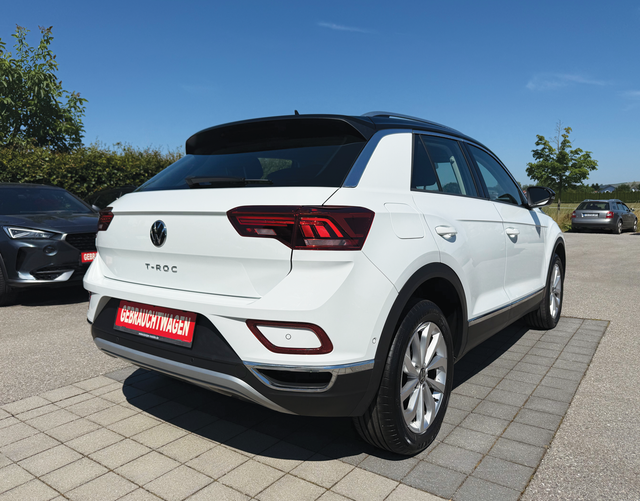 Hinten Volkswagen T-Roc Style 1.5 TSI 150 DSG