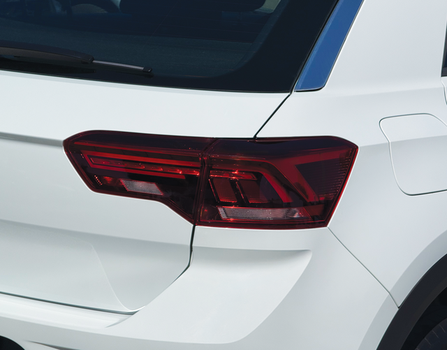 LED R&uuml;ckleuchte Volkswagen T-Roc Style 1.5 TSI 150 DSG