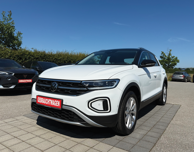 Vorne Volkswagen T-Roc Style 1.5 TSI 150 DSG