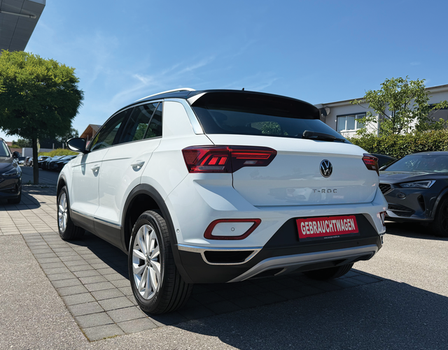 Hinten Volkswagen T-Roc Style 1.5 TSI 150 DSG