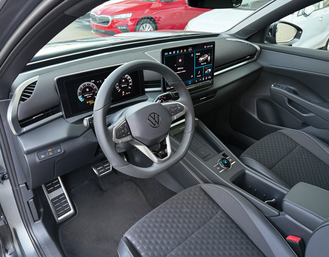 Interieur Volkswagen T-Roc R-Line 1.5 eTSI OPF DSG 150