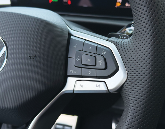 Multifunktionslenkrad Volkswagen T-Roc R-Line 1.5 eTSI OPF DSG 150