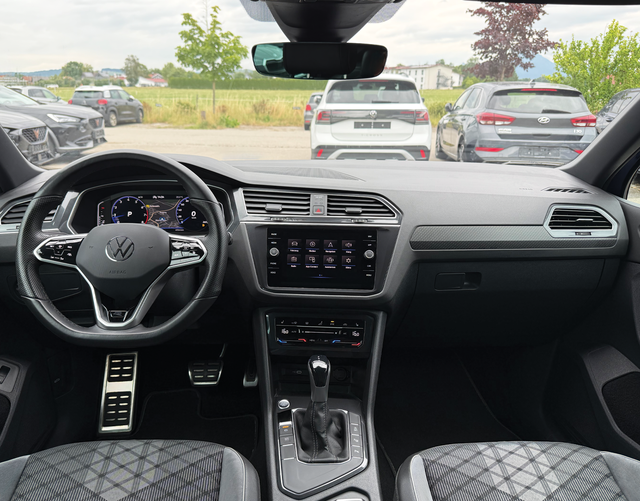 Innenraum Volkswagen Tiguan R-Line 