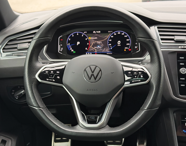 Multifunktionslenkrad Volkswagen Tiguan R-Line 