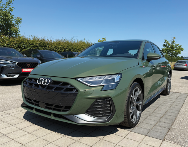 Vorne Audi A3 Sportback Limited 30 TFSI S tronic 