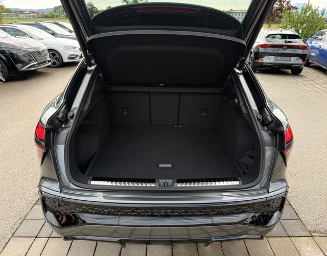 Kofferraum Audi Q3 Sportback S line TFSI quattro 204 PS