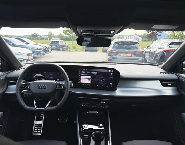 Innenraum Audi Q3 Sportback S line TFSI quattro 204 PS