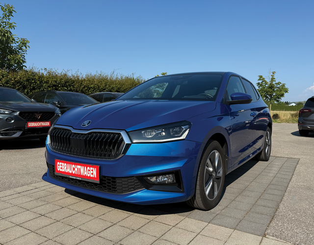 Vorne Skoda Fabia Style 1.0 TSI 110 