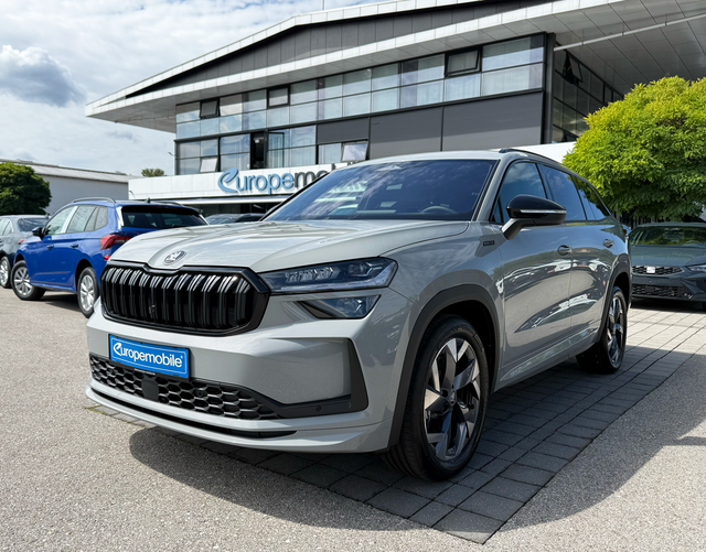 Vorne Skoda Kodiaq Sportline 2.0 TDI 142kW DSG 4x4