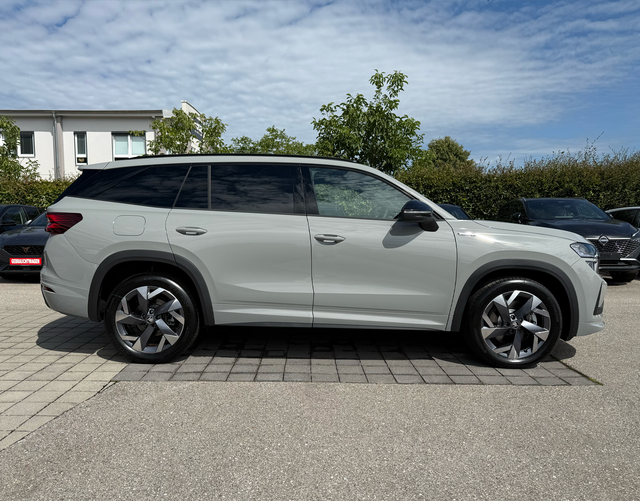 Beifahrerseite Skoda Kodiaq Sportline 2.0 TDI 142kW DSG 4x4