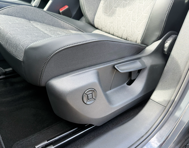 Fahrersitz Highlights Volkswagen Tiguan Life Limited 1.5 eHybrid 150kW Plug-in DSG