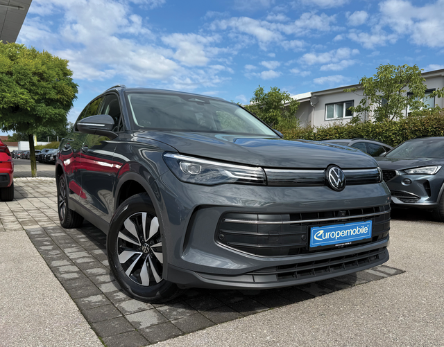 Tiguan - Limited 1.5 eHybrid 150kW Plug-in DSG (Vorlauf) PANO/IQ.DRIVE/LED.PLUS/WINTER/KOMFORT/DESIGN/5J.GARA/UVM.