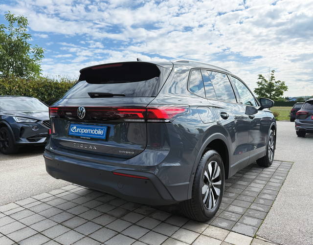 Hinten Volkswagen Tiguan Life Limited 1.5 eHybrid 150kW Plug-in DSG