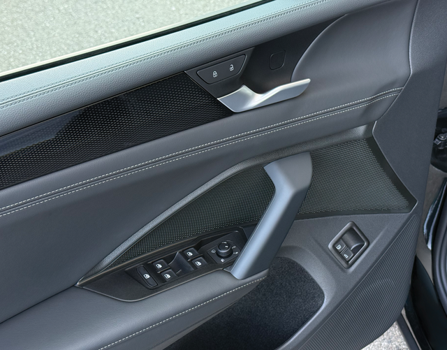 Fahrert&uuml;r Highlights Volkswagen Tiguan Life Limited 1.5 eHybrid 150kW Plug-in DSG