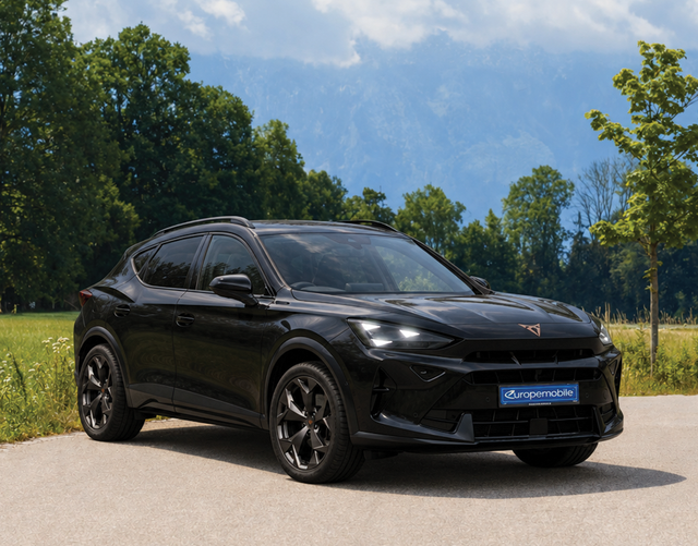 Vorne Cupra Formentor 2.0 TSI DSG 4Drive 150 kW