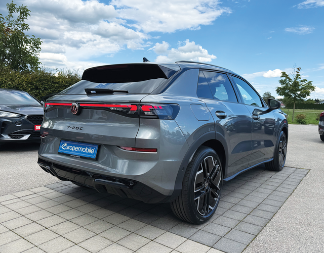 Hinten Volkswagen T-Roc R-Line 1.5 eTSI OPF DSG 150 
