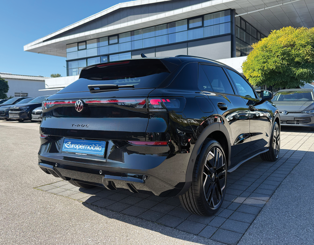 Hinten Volkswagen T-Roc R-Line 1.5 eTSI OPF DSG 150