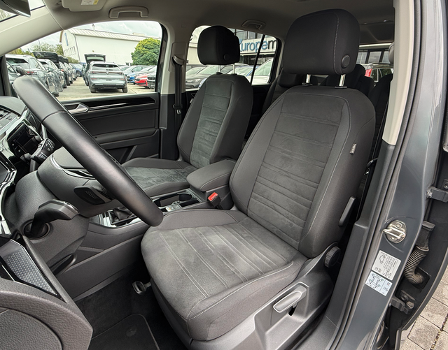 Vordersitze Polsterung Volkswagen Touran Highline 1.5 TSI 150 DSG