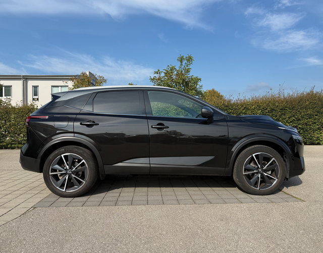 Beifahrerseite Nissan Qashqai TEKNA 1.3