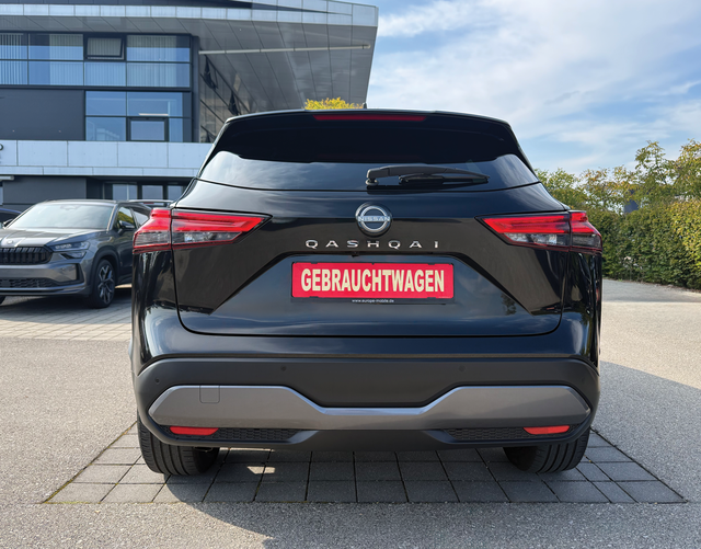 Heck Nissan Qashqai TEKNA 1.3